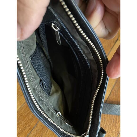 IMPERIO JP Black Pebbled Leather Hippie Crossbody Bag - Picture 5 of 8